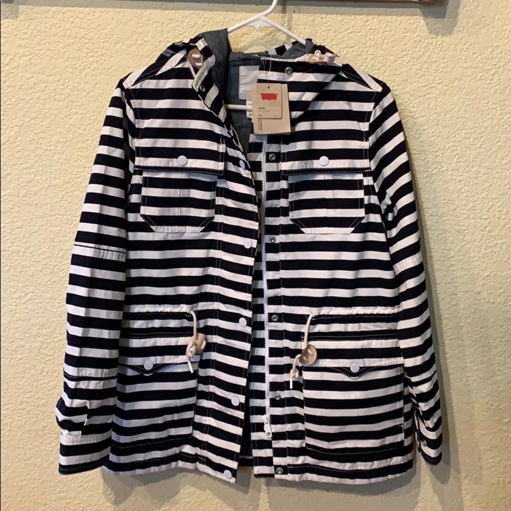 Levi’s Women’s Jacket size M Brand New